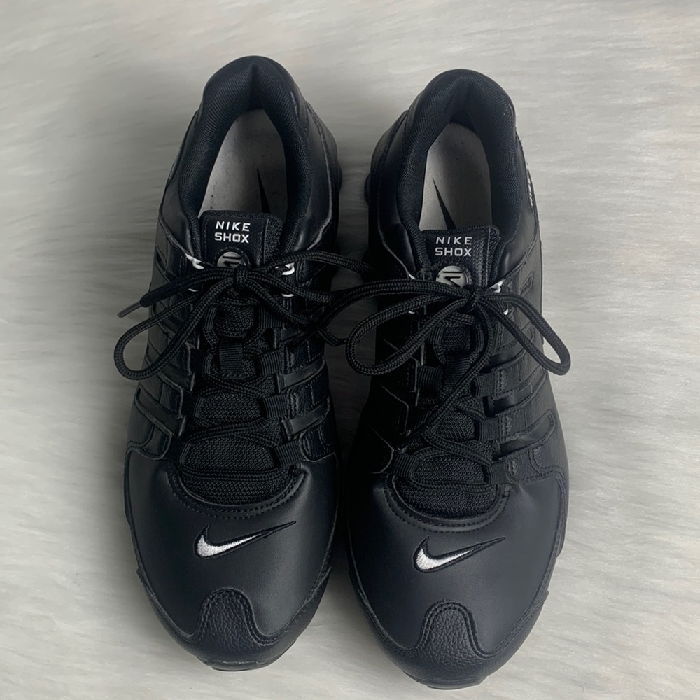 Womens Black Nike Shox Shoes size 9.5